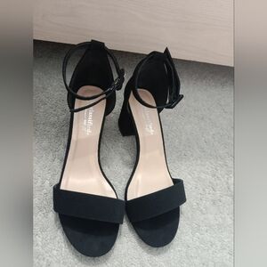 Classified Elegant Black Heels for Women